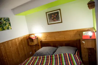 Chambre nichoir gîte de la retorderie